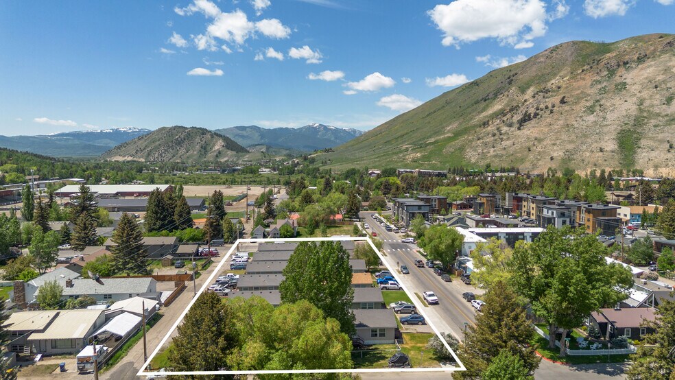 150 W Kelly Ave, Jackson, WY à vendre - Photo du bâtiment - Image 2 de 20
