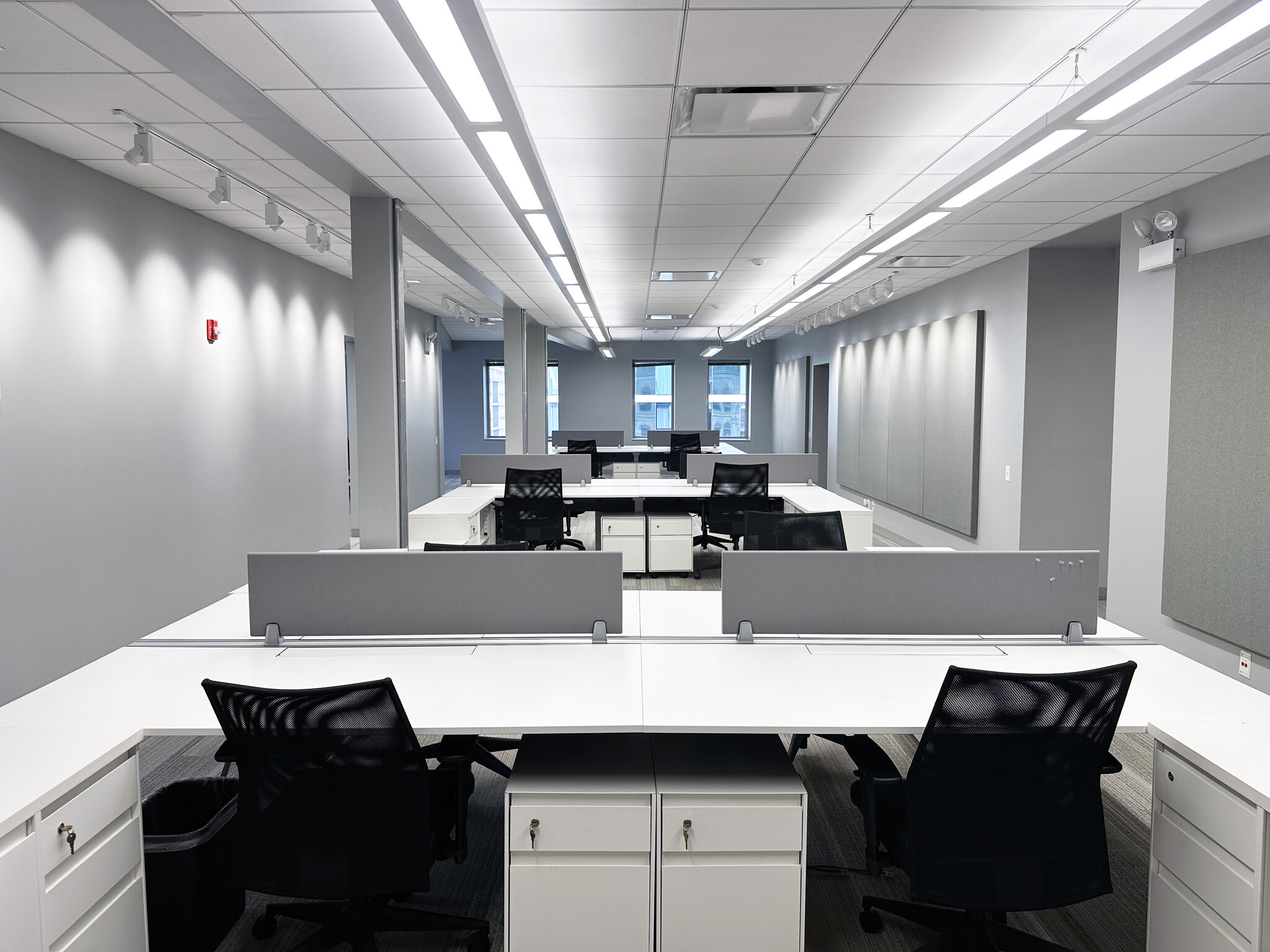 101 W Grand Ave, Chicago, IL for lease Interior Photo- Image 1 of 9