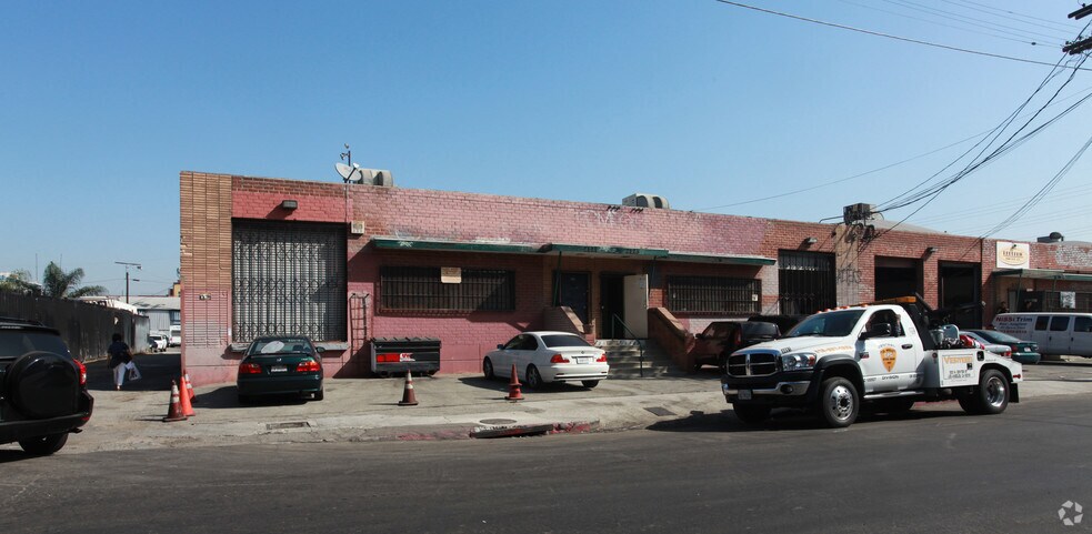 2121-2125 Bay St, Los Angeles, CA for lease - Primary Photo - Image 1 of 12