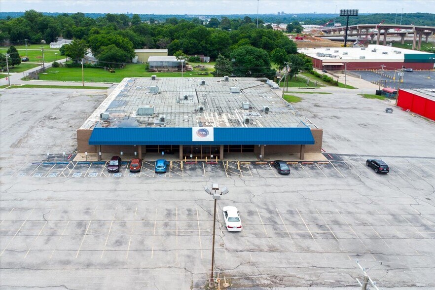 4915 S Union Ave, Tulsa, OK for sale - Aerial - Image 3 of 40