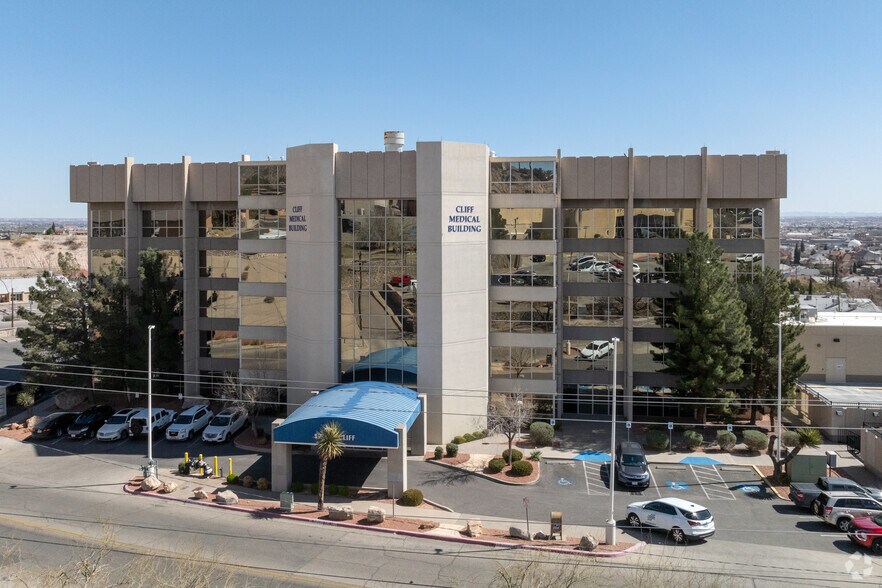 1250 E Cliff Dr, El Paso, TX à louer - Photo du bâtiment - Image 2 de 19