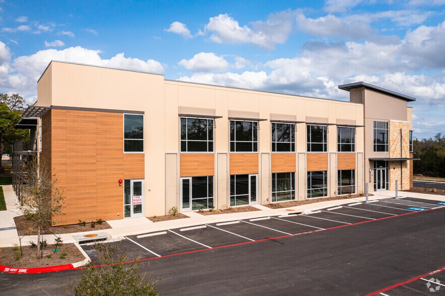 25555 W IH-10, San Antonio, TX à louer - Photo du bâtiment - Image 3 de 11