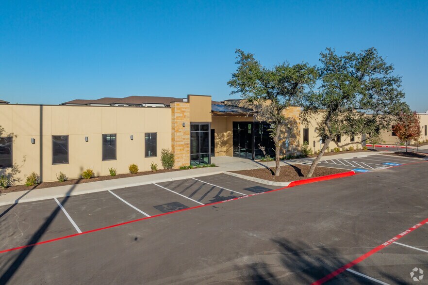 11207 Wild Pine, San Antonio, TX for sale - Primary Photo - Image 1 of 9