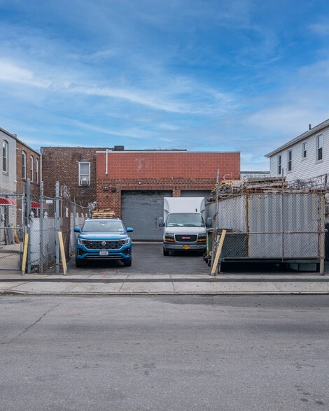 15810 Rockaway Blvd, Jamaica, NY for sale - Building Photo - Image 3 of 3