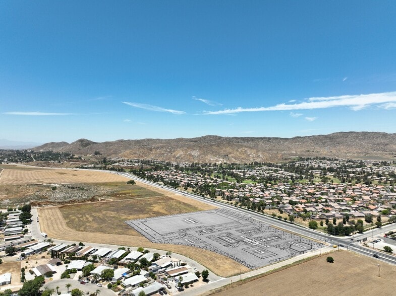 California Avenue, Hemet, CA for sale - Aerial - Image 2 of 4