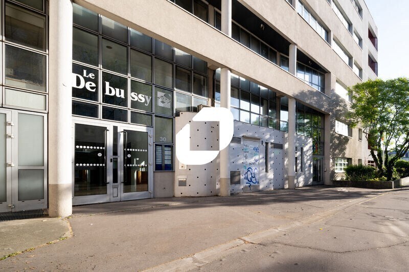 Bureau dans Colombes à louer - Photo du bâtiment - Image 3 de 27