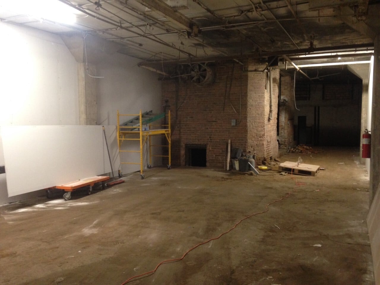 2106 S Kedzie Ave, Chicago, IL for lease Interior Photo- Image 1 of 3