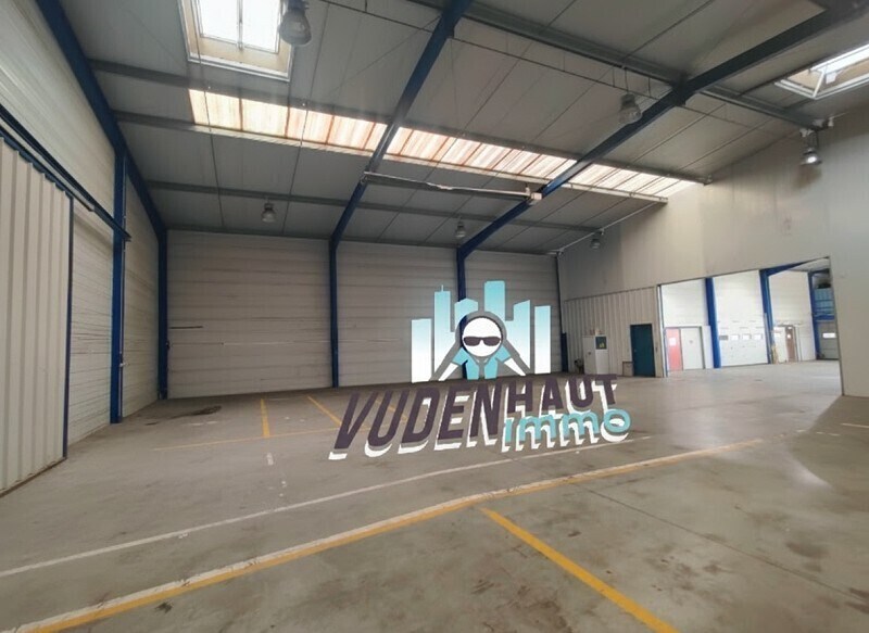 Industrial in Lespinasse for lease Building Photo- Image 1 of 10