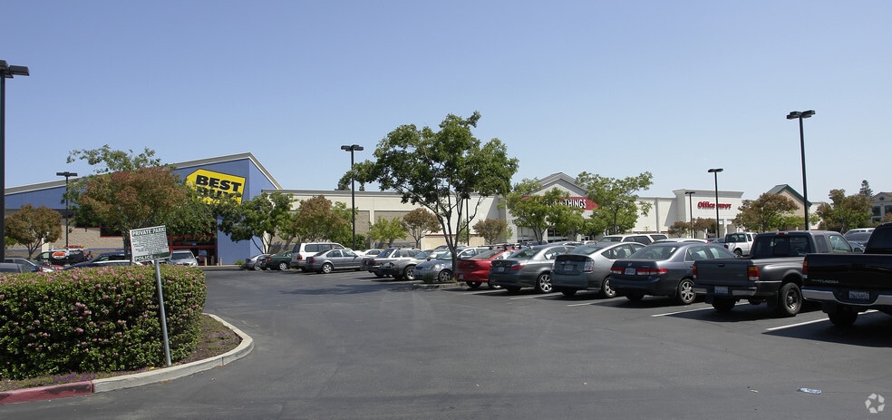 3250 Buskirk Ave, Pleasant Hill, CA for sale - Building Photo - Image 3 of 10