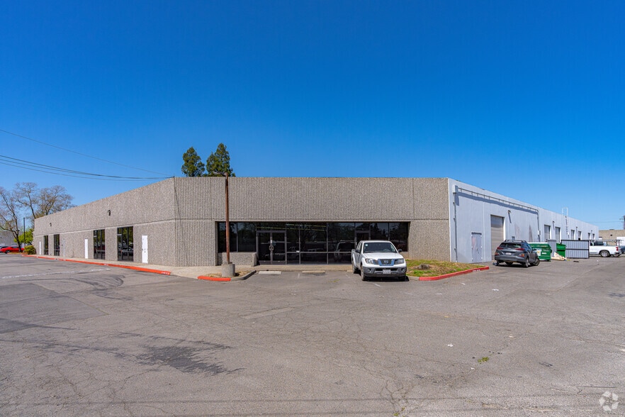 3612 Madison Ave, North Highlands, CA for lease - Primary Photo - Image 1 of 8