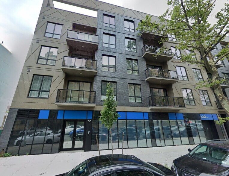 1414 W 4th St, Brooklyn, NY à louer - Photo du bâtiment - Image 2 de 2