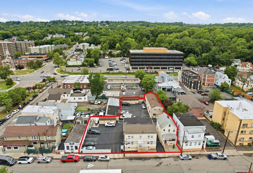 109 Ashland Ave, West Orange, NJ à vendre - Aérien - Image 2 de 4