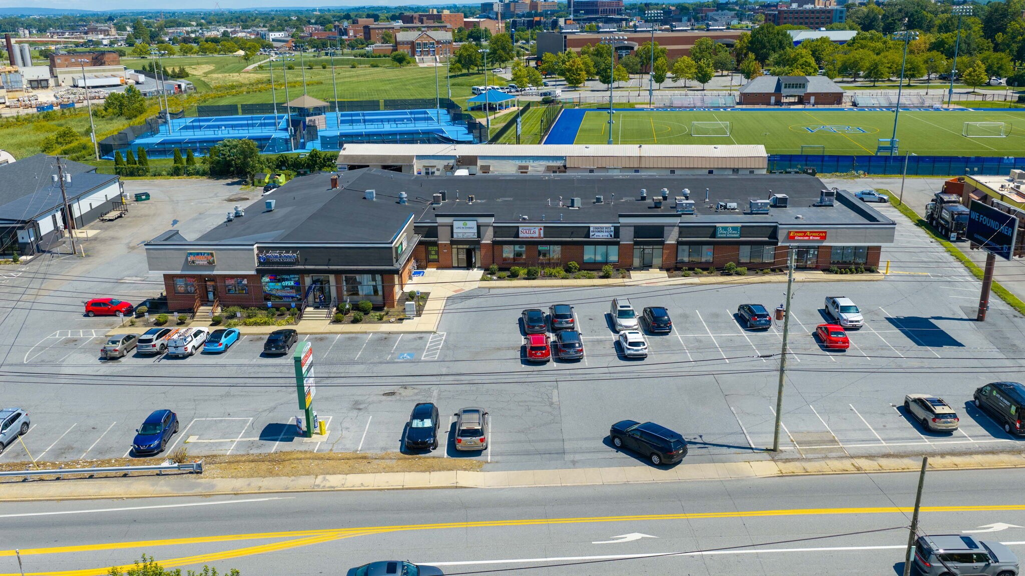 1027 Dillerville Rd, Lancaster, PA for lease Building Photo- Image 1 of 3