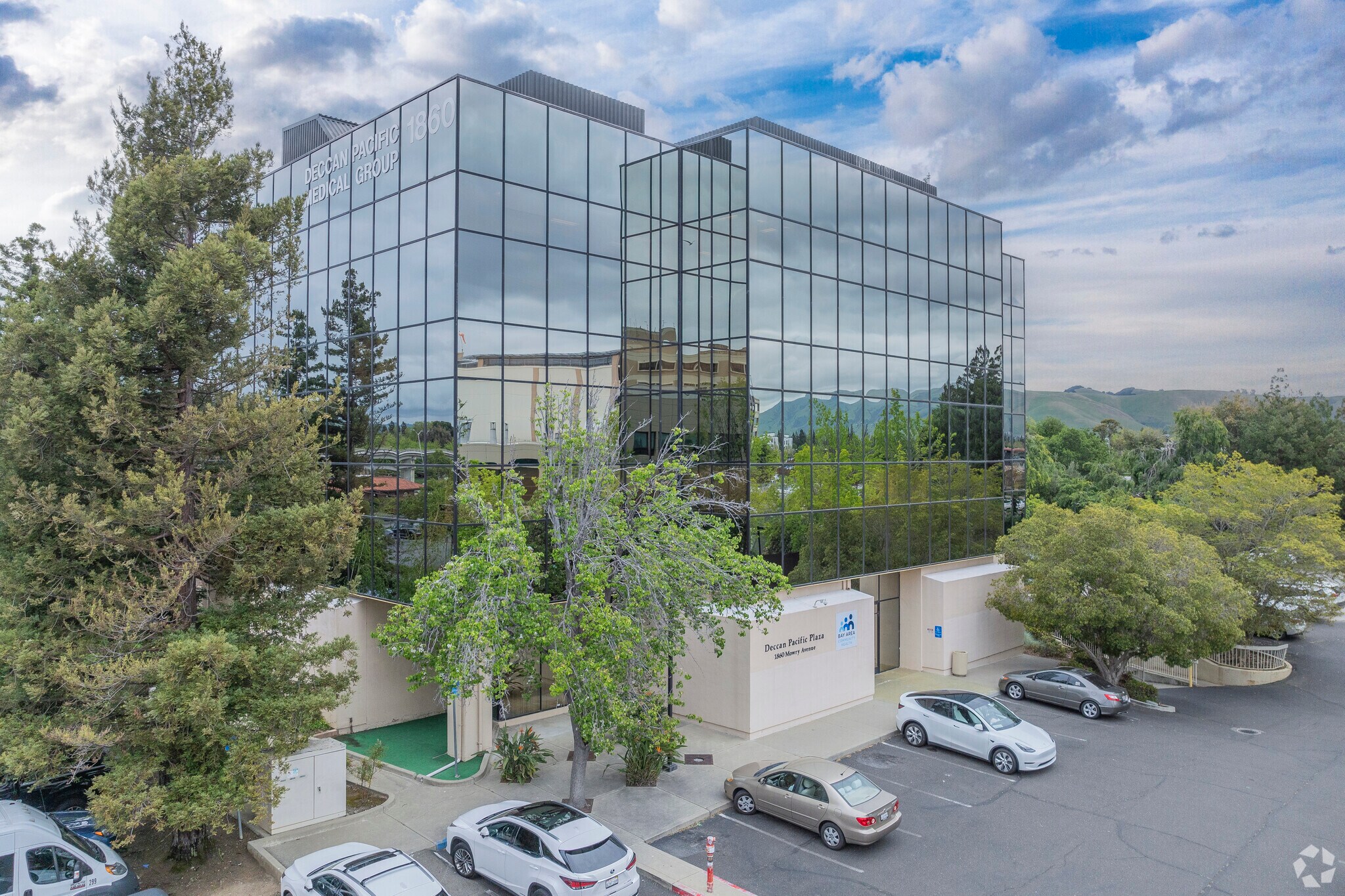 1860 Mowry Ave, Fremont, CA à louer Photo du bâtiment- Image 1 de 20