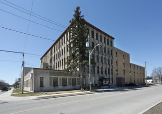 Plus de détails pour 5 Herriott St, Perth, ON - Industriel à vendre
