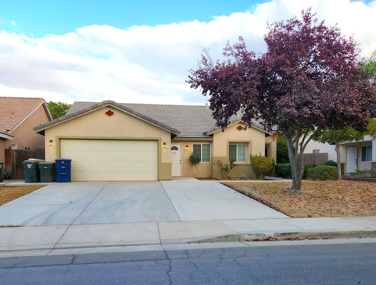 5424 Coastal Wind St, Bakersfield, CA for sale - Primary Photo - Image 1 of 35