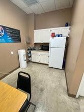 12304 Cary Cir, La Vista, NE for lease Interior Photo- Image 2 of 7