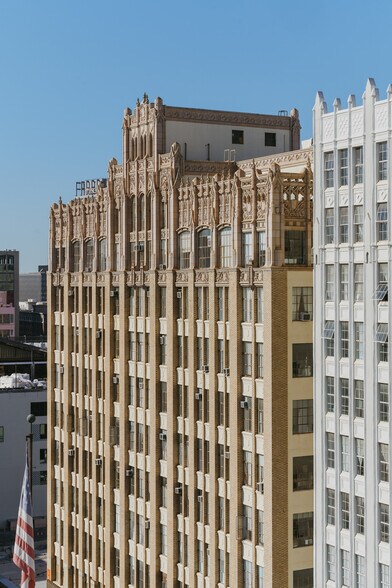 719 S Los Angeles St, Los Angeles, CA à louer - Photo du bâtiment - Image 2 de 8