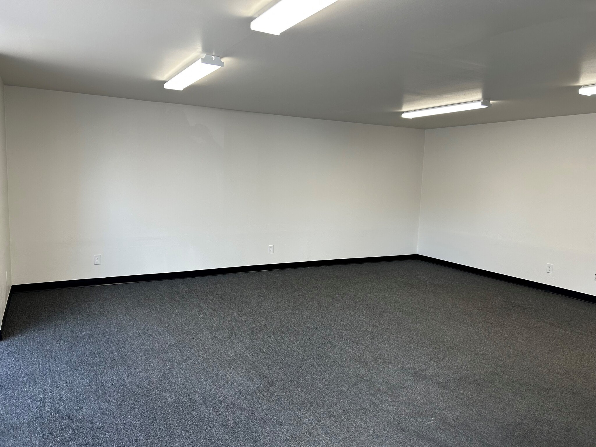 500 E Arapaho Rd, Richardson, TX à louer Photo intérieure- Image 1 de 3