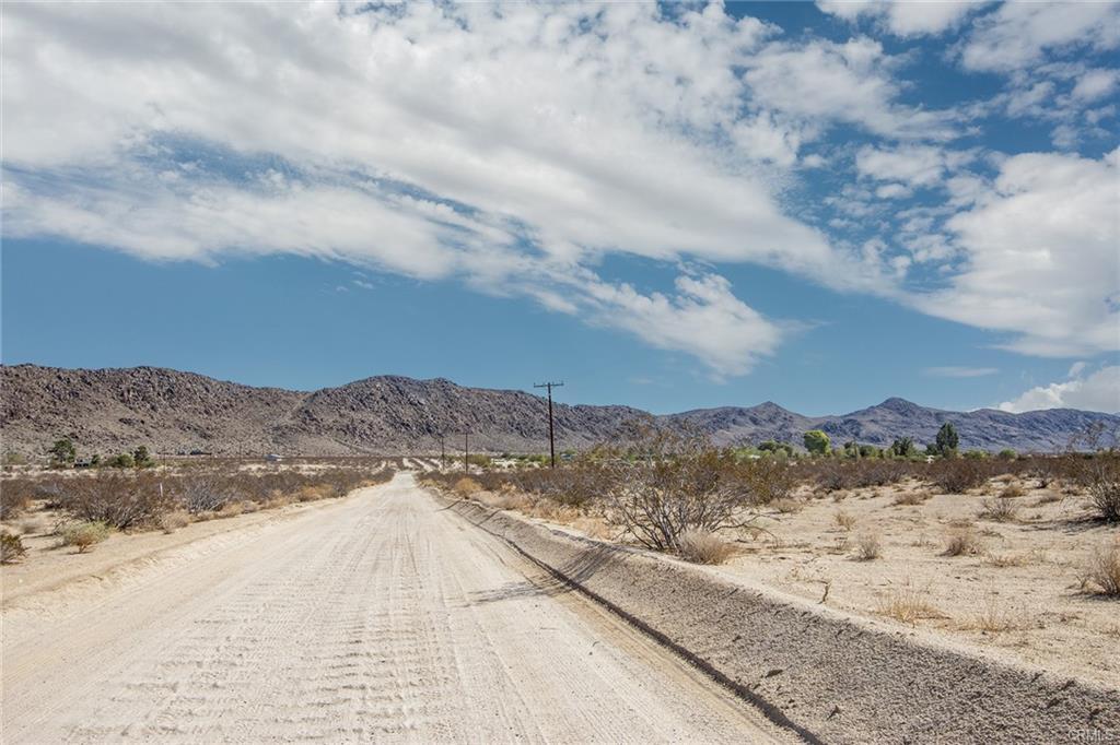 7777 La Brisa Dr, Joshua Tree, CA for sale Primary Photo- Image 1 of 5