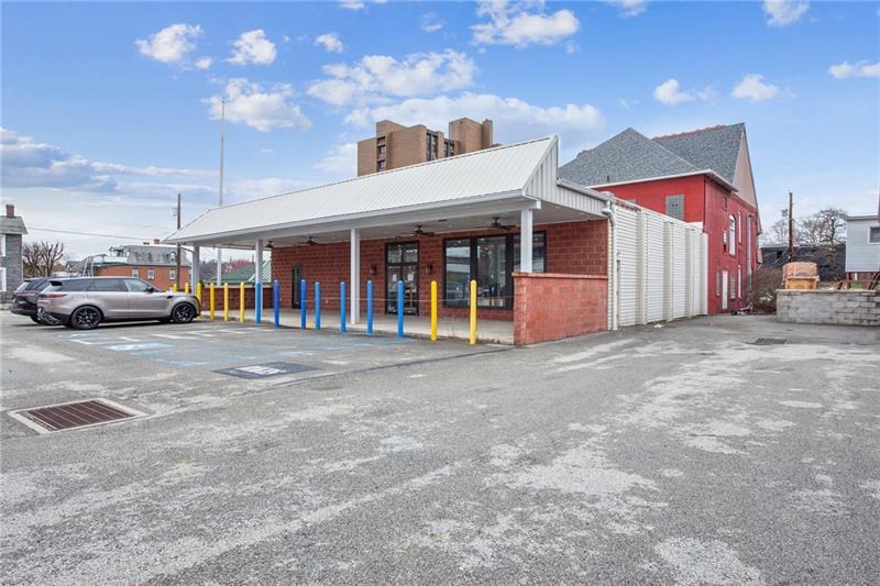 1 Zia Maria Way, Connellsville, PA à vendre - Photo du bâtiment - Image 2 de 28