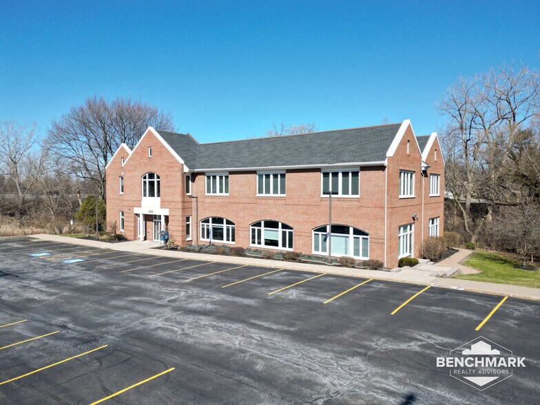 2850 Clover St, Pittsford, NY for lease - Building Photo - Image 1 of 19