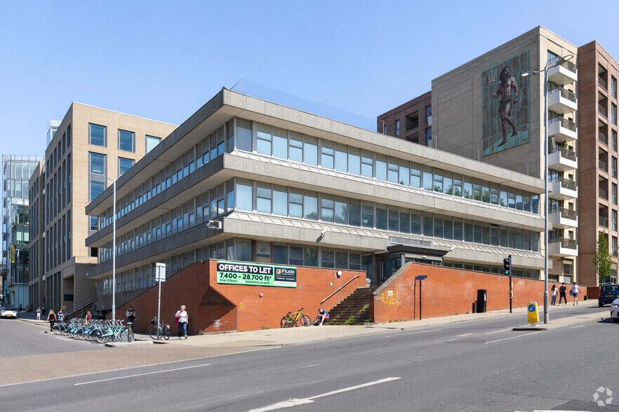 30-35 Edward St, Brighton à louer - Photo du bâtiment - Image 3 de 3