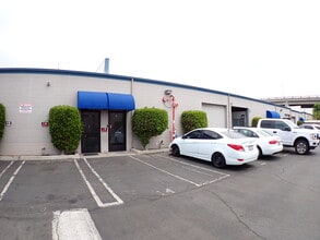 815-825 Western Ave, Glendale, CA for lease Interior Photo- Image 1 of 4