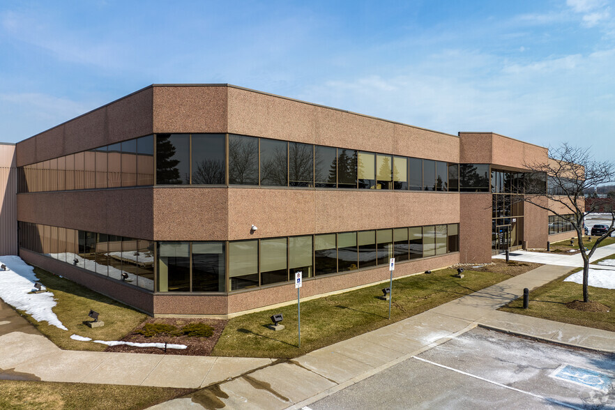 5925 McLaughlin Rd, Mississauga, ON à vendre - Photo du bâtiment - Image 1 de 1