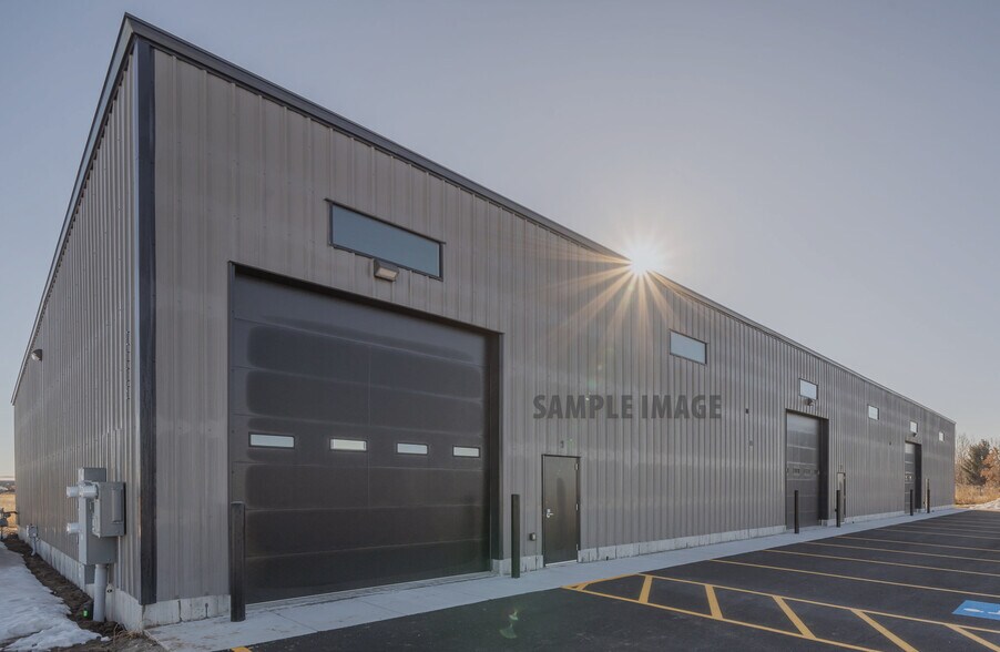 2130 E Endeavor St, Idaho Falls, ID à louer - Photo du bâtiment - Image 1 de 4