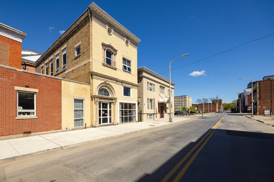 9 Cannon St, Poughkeepsie, NY for sale - Building Photo - Image 3 of 32