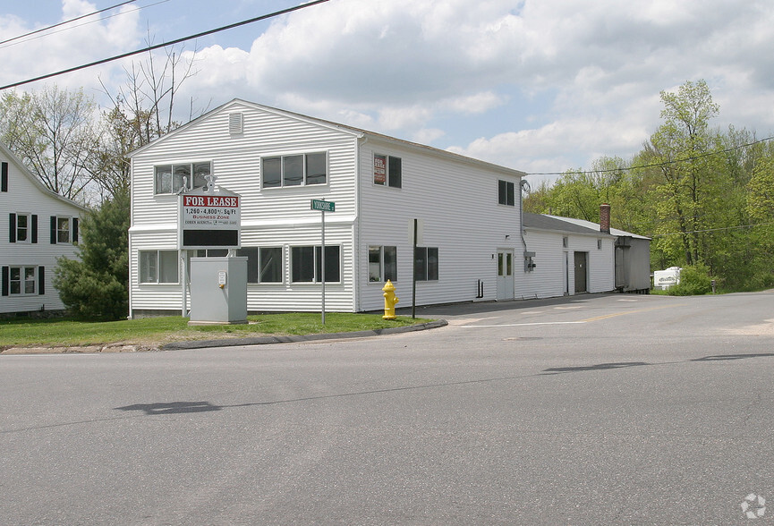 1009 E Main St, Torrington, CT à vendre - Photo du bâtiment - Image 1 de 1