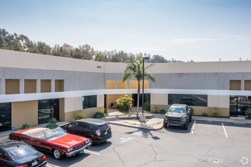 1023 Calle Sombra, San Clemente, CA à louer - Photo du bâtiment - Image 2 de 6