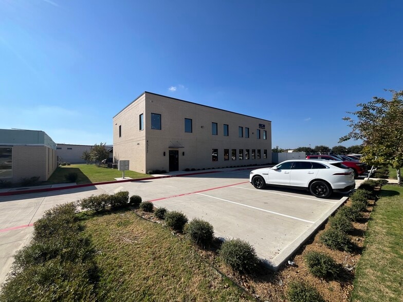 4317 Marsh Ridge, Carrollton, TX for sale - Building Photo - Image 3 of 25