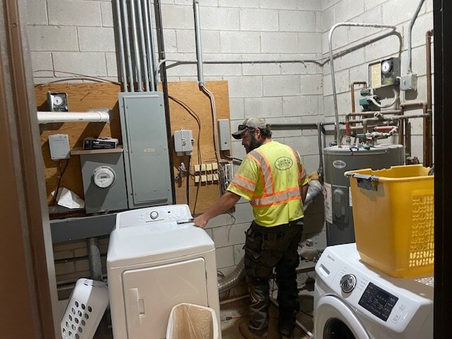 421 5th St, Centuria, WI à vendre - Photo intérieure - Image 3 de 19