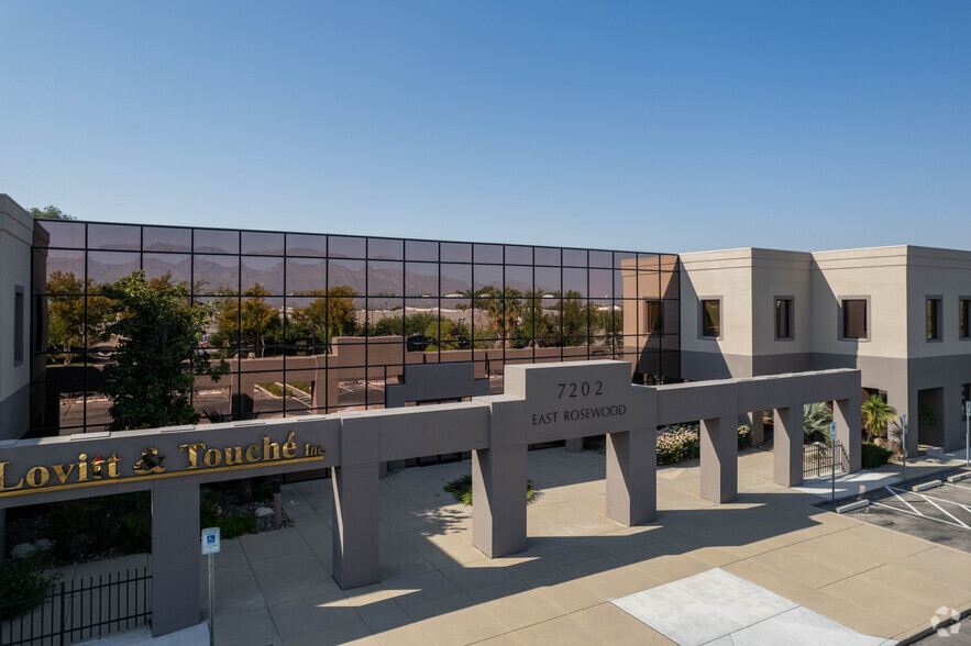 7202 E Rosewood St, Tucson, AZ à louer - Photo du bâtiment - Image 3 de 4