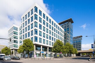 Plus de détails pour 8-10 Avenue Du Stade De France, Saint-Denis - Bureau à louer