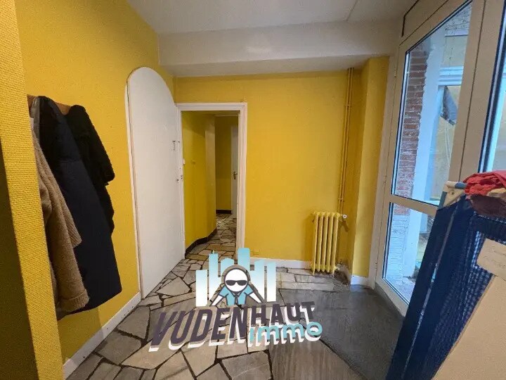 Retail in Toulouse for lease Interior Photo- Image 1 of 10