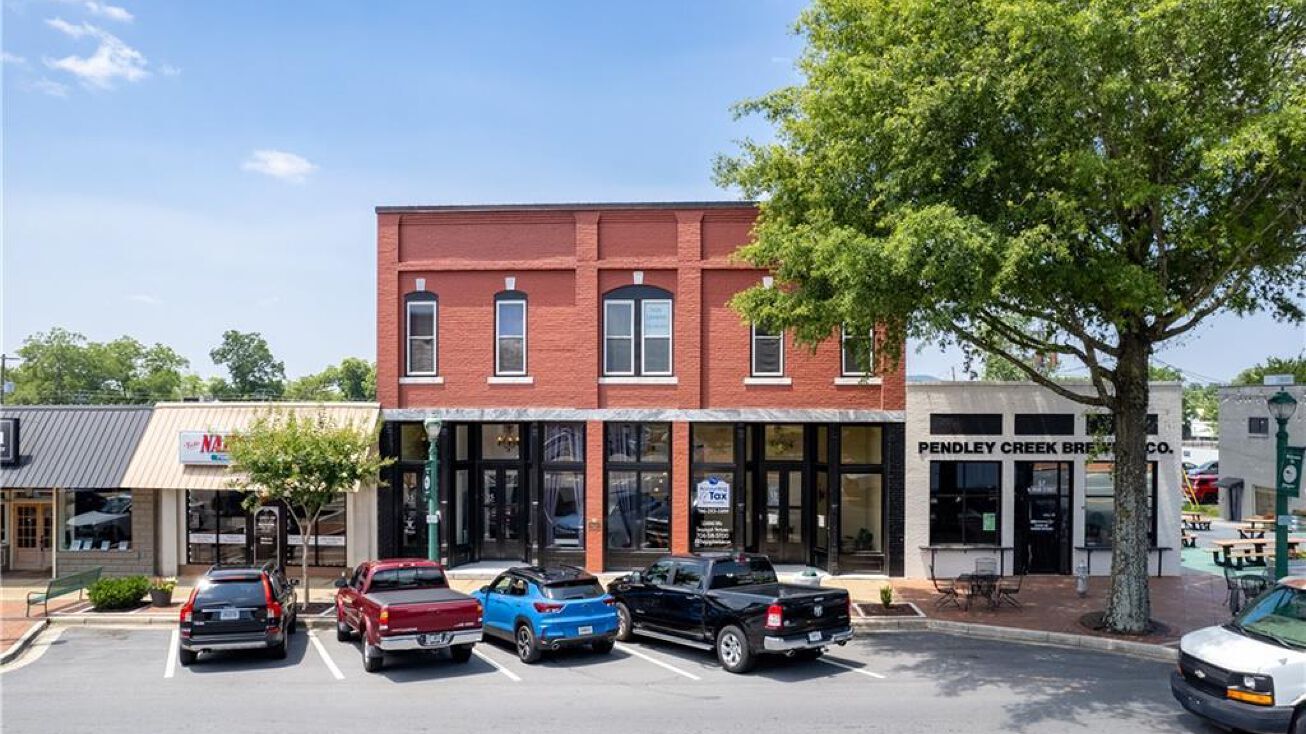 35 N Main St, Jasper, GA à louer Photo principale- Image 1 de 41
