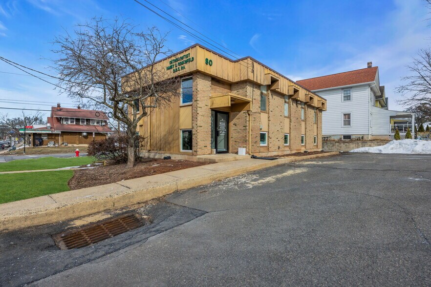 80 N Gaston Ave, Somerville, NJ à louer - Photo du bâtiment - Image 2 de 14