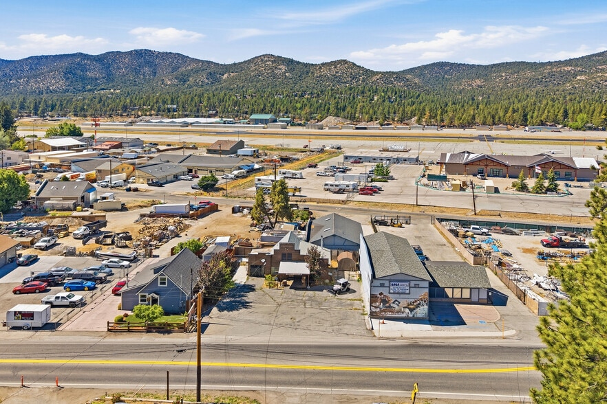 521 W Big Bear Blvd, Big Bear City, CA for sale - Building Photo - Image 3 of 7