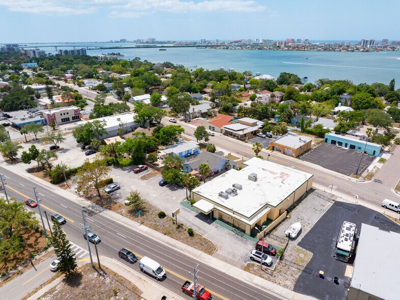 1610 N Myrtle Ave, Clearwater, FL à vendre - Photo du bâtiment - Image 3 de 22