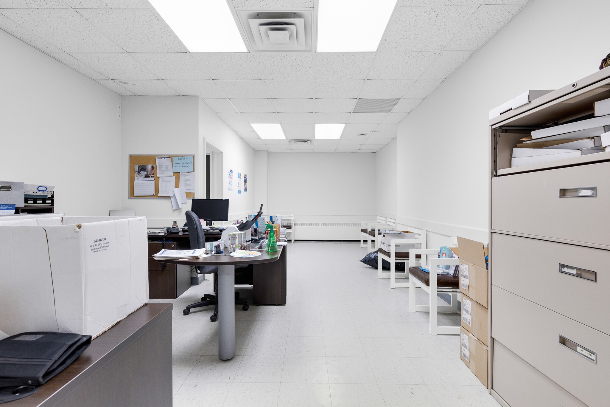 5843-5847 Ch De La Côte-Des-Neiges, Montréal, QC for lease Interior Photo- Image 1 of 12