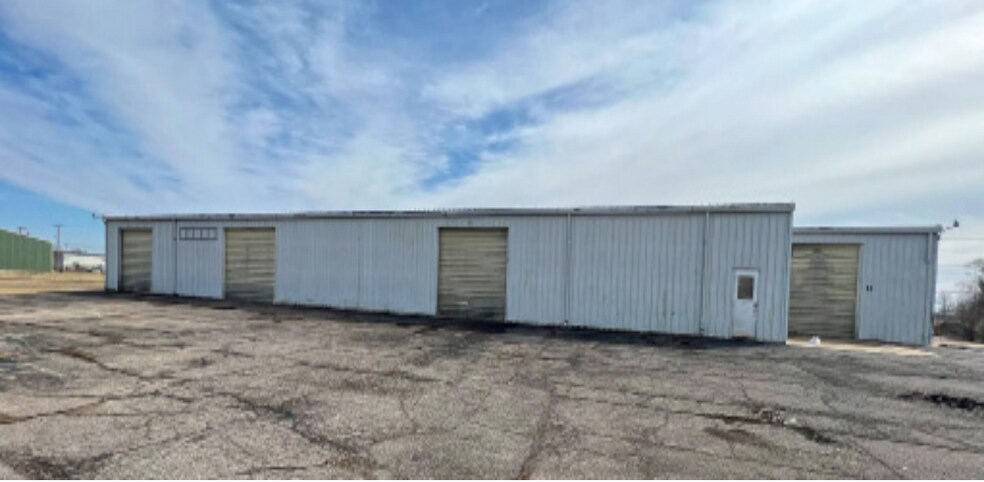 13 N Industrial Ave, Wellington, KS à vendre - Photo du bâtiment - Image 2 de 4