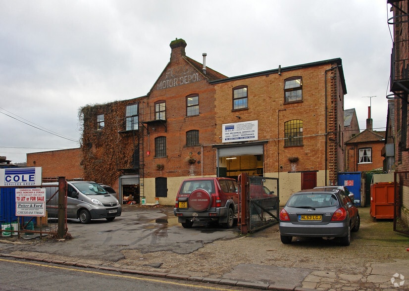 99 Waterside, Chesham for sale - Building Photo - Image 3 of 3