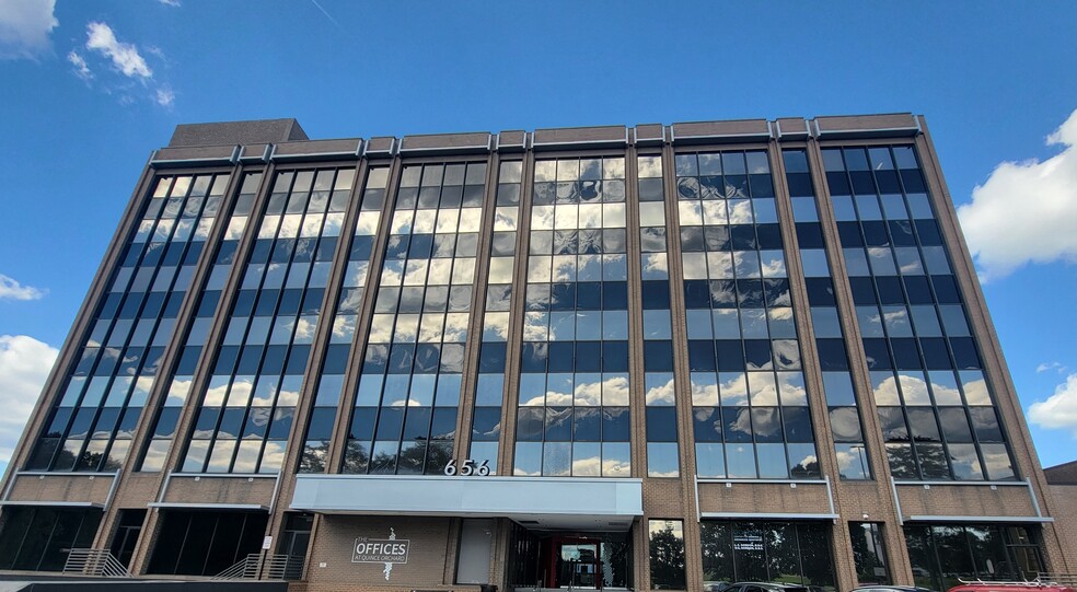 656 Quince Orchard Rd, Gaithersburg, MD à louer - Photo du bâtiment - Image 1 de 9