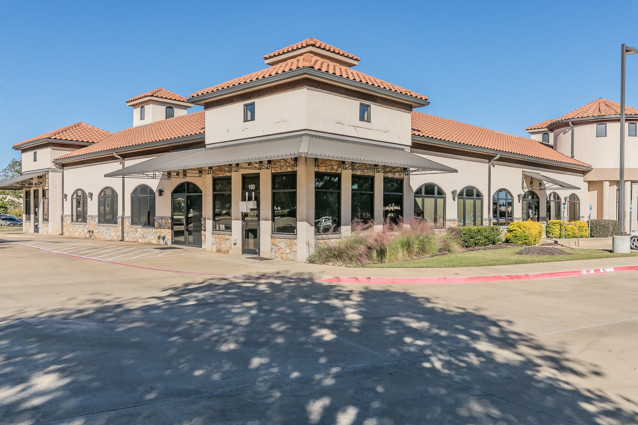 300 S Nolen Dr, Southlake, TX à louer Photo du bâtiment- Image 1 de 10