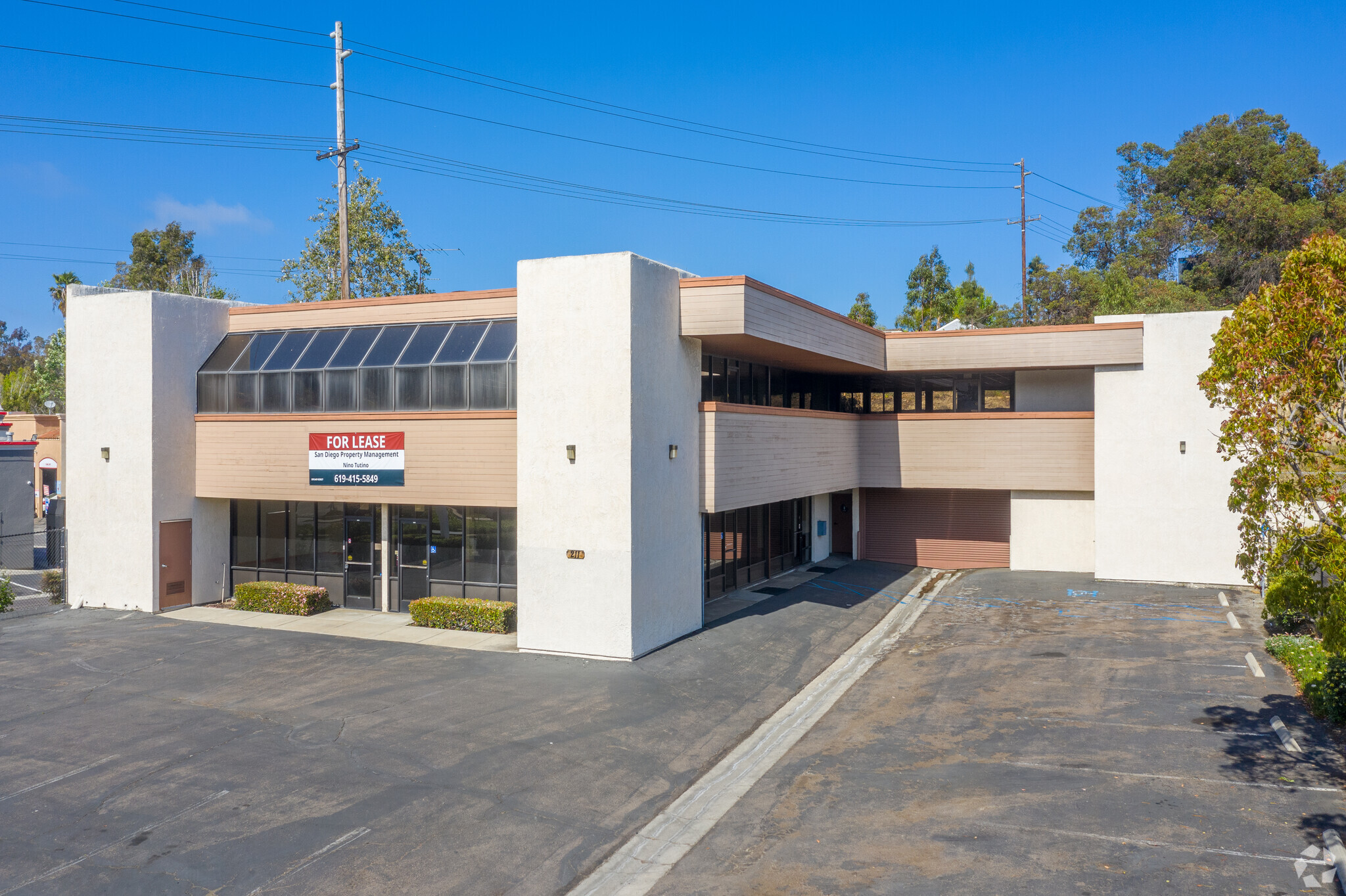 211 N El Camino Real, Encinitas, CA à vendre Photo du bâtiment- Image 1 de 1