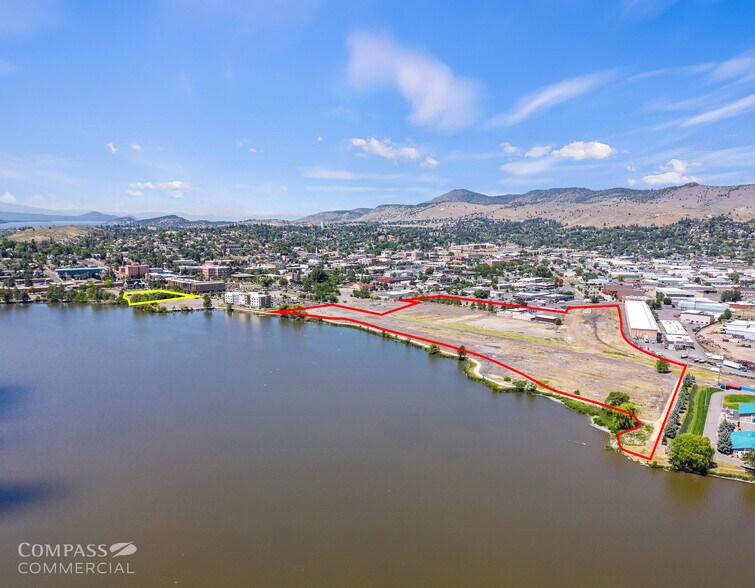 320 Timbermill Dr, Klamath Falls, OR à vendre - Photo du bâtiment - Image 2 de 20