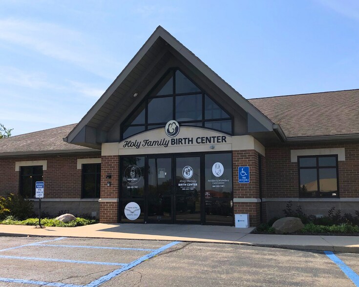9835 Auburn Rd, Fort Wayne, IN à vendre - Photo du bâtiment - Image 1 de 25